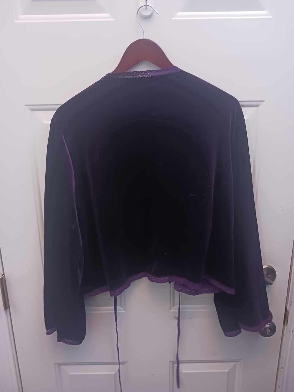 R. Vivimos Lace-Trim Top in Rich Violet - Picture 9 of 11
